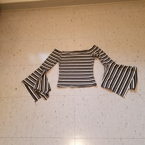 Off shoulder top - Picture 2 of 2